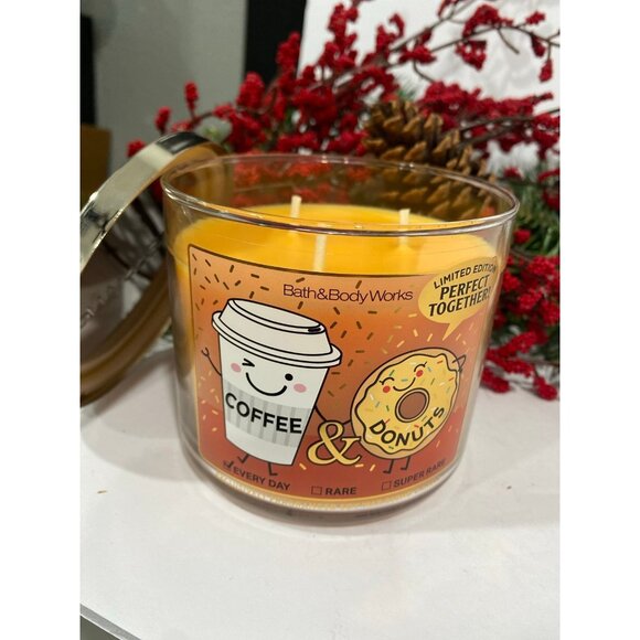 Bath & Body Works Limited Edition “Coffee & Donuts” NEW 3 Wick Candle NO OFFERS - Picture 1 of 7